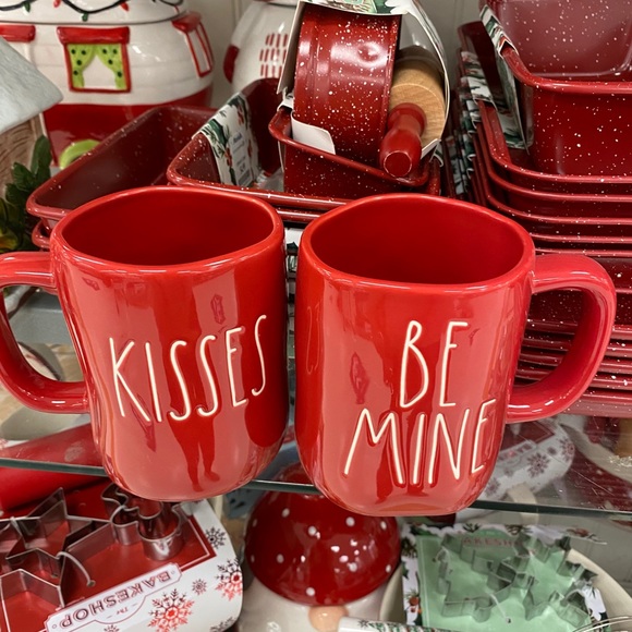 rae dunn 2 mugs